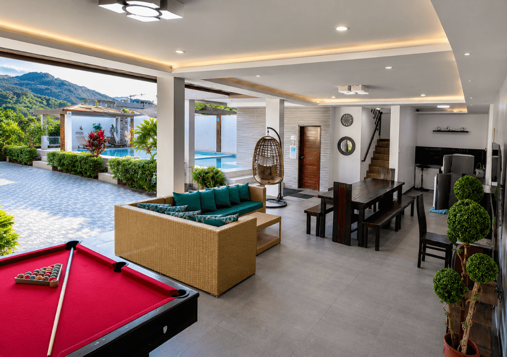 The Lounge